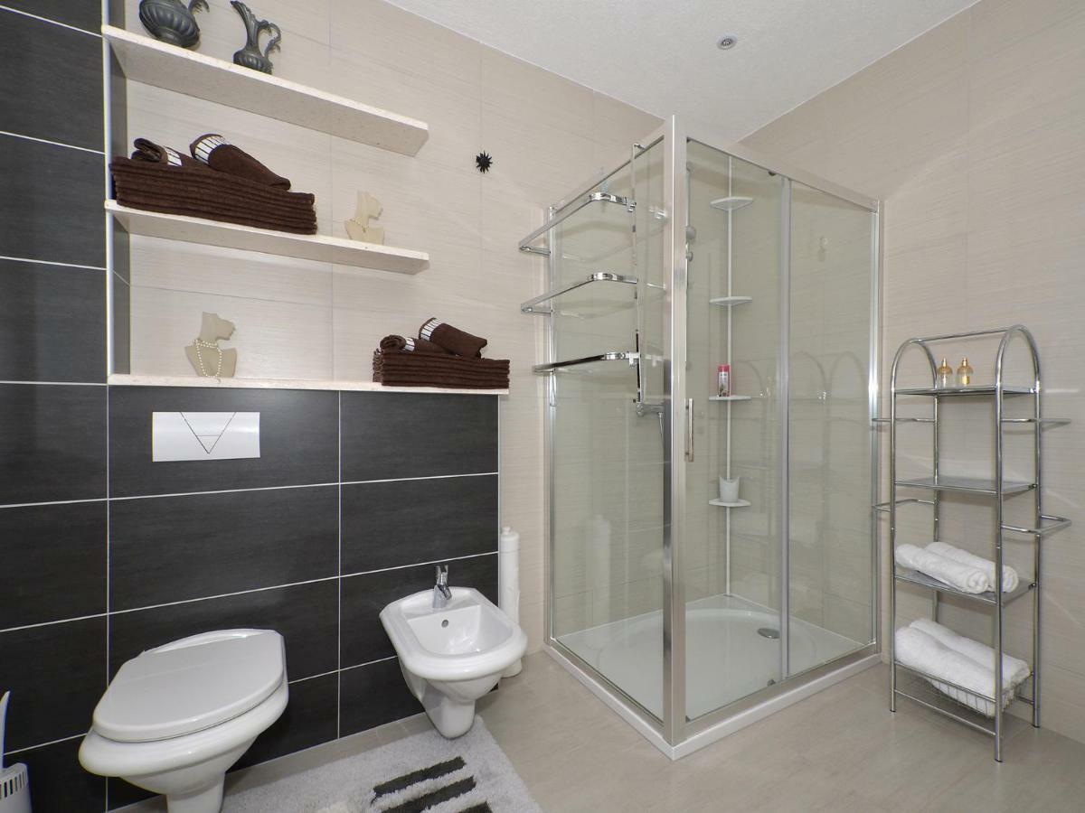 טרוגיר Dondras Residence מראה חיצוני תמונה